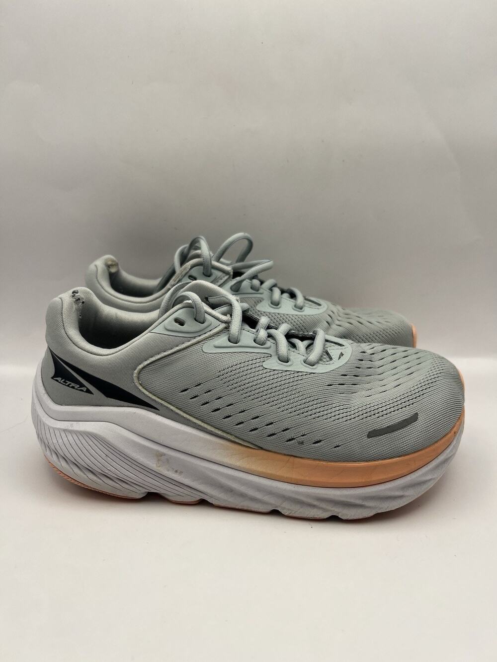 Altra Womens VIA Olympus 2 Athletic Shoes Light Gray Size 6